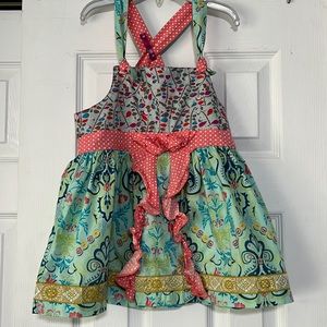 MJ Adjustable knot top. Good condition. size 8